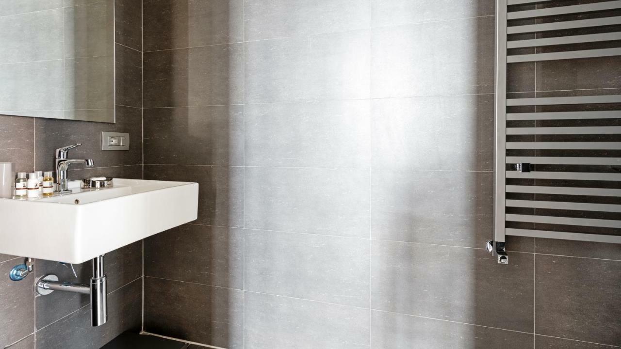 Italianway - Capelli 2 Apartment Милано Екстериор снимка