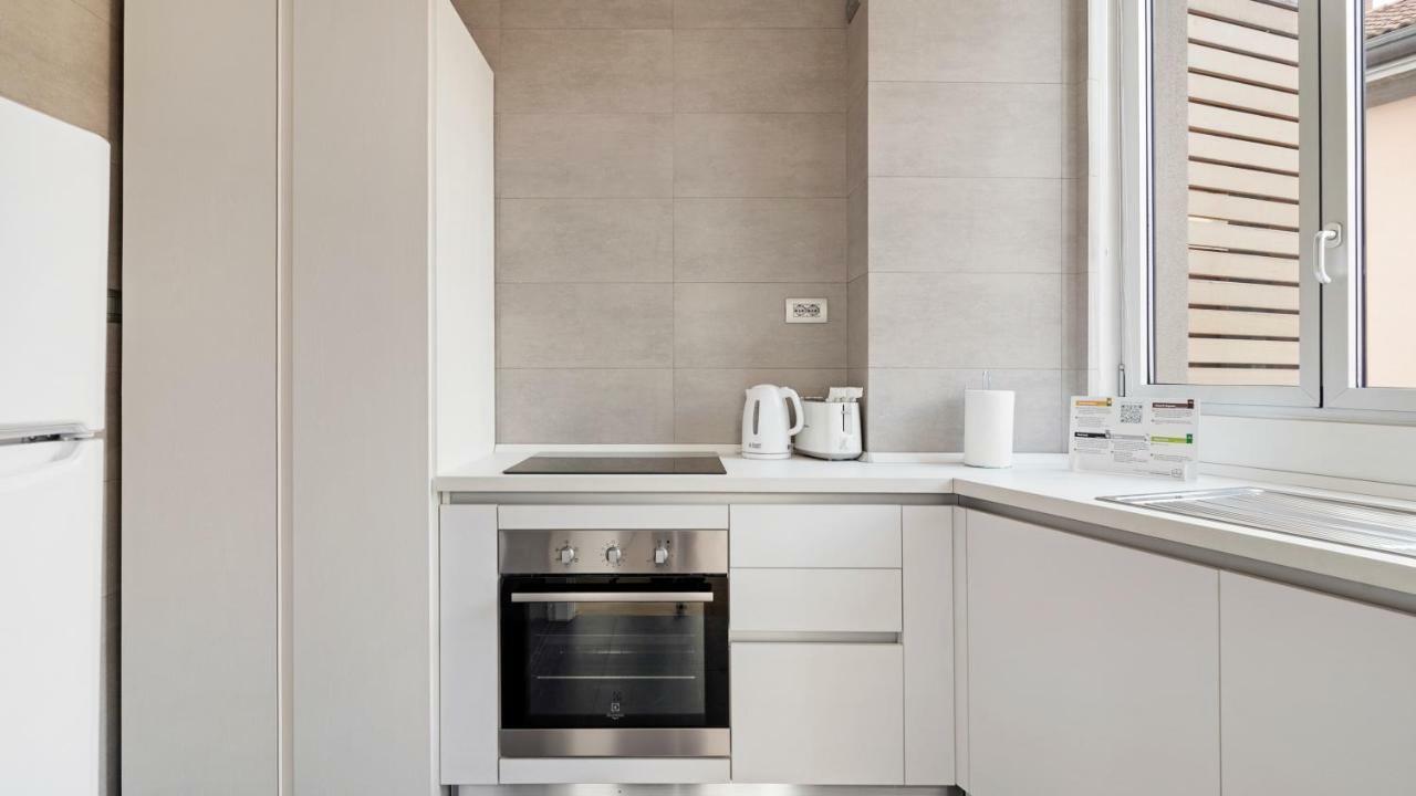 Italianway - Capelli 2 Apartment Милано Екстериор снимка