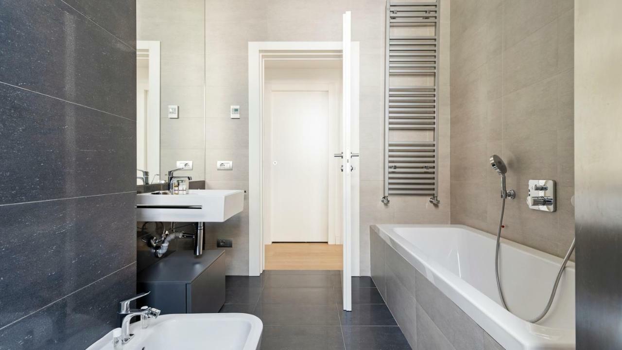 Italianway - Capelli 2 Apartment Милано Екстериор снимка